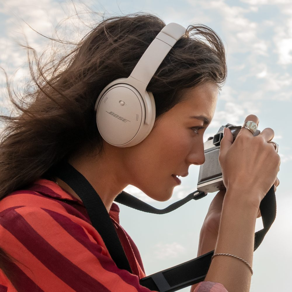 girl headphones